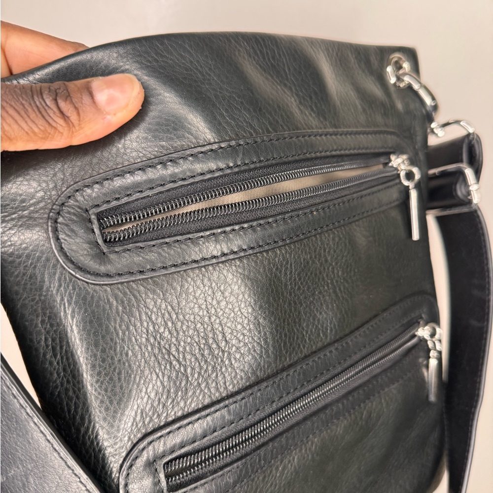 margot Black Leather Handbag with Silver Zipper Pull